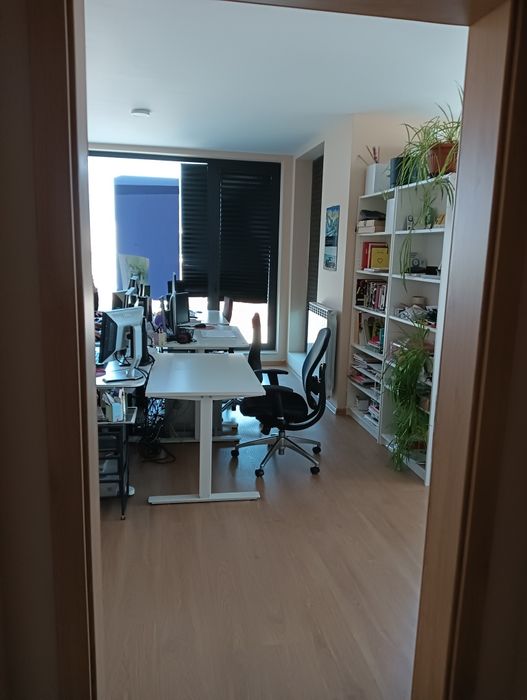 Дава се под наем Офис в София, Лозенец - 120 кв.м за 102 € - Снимка #2