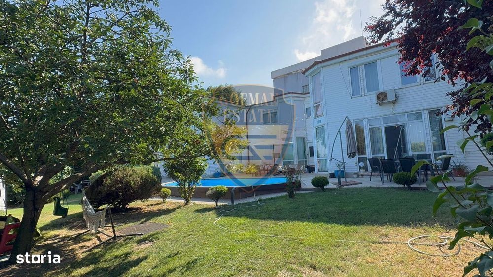 Vila 4 camere de inchiriat, Faleza Nord , Zoom Beach, Piscina