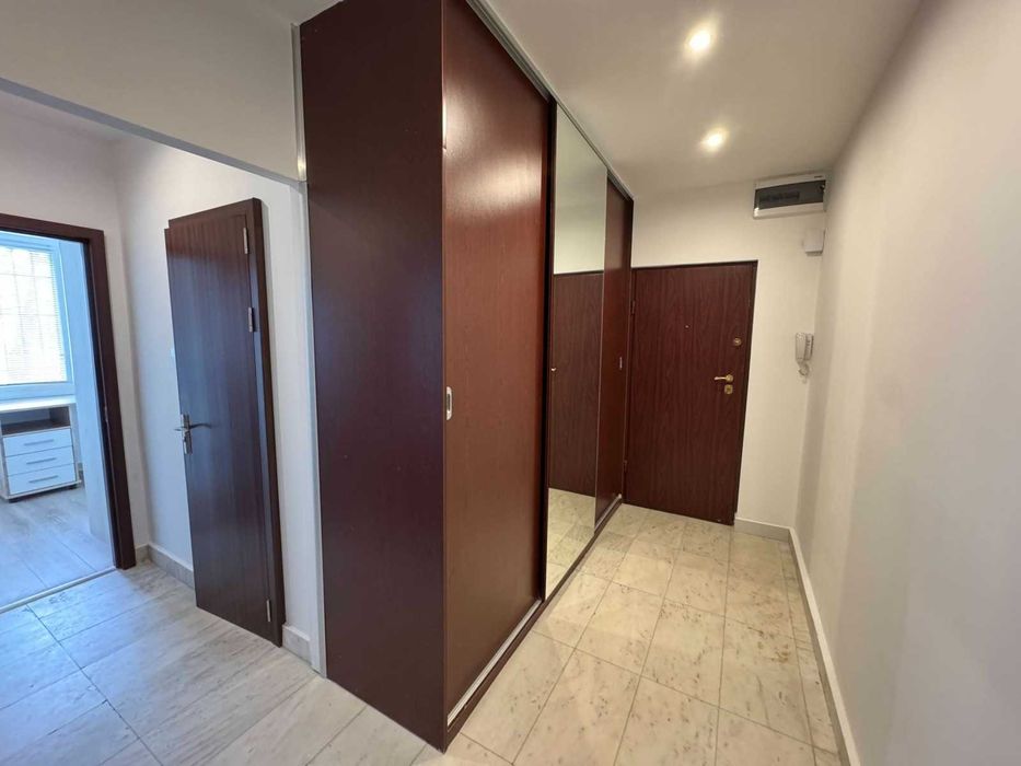 Тристаен апартамент - Люлин център