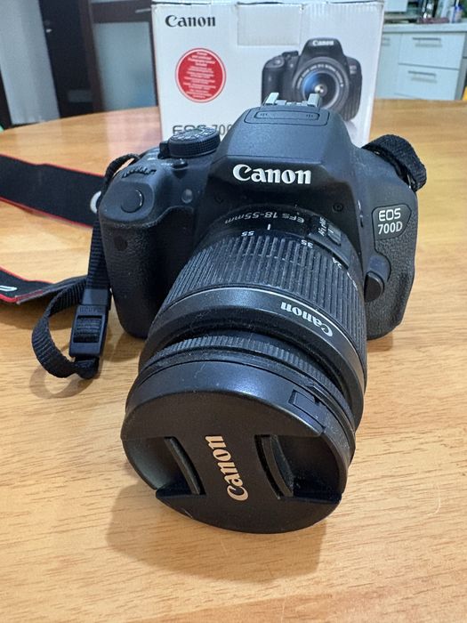 Canon EOS 700 Цифровая Фотокамера