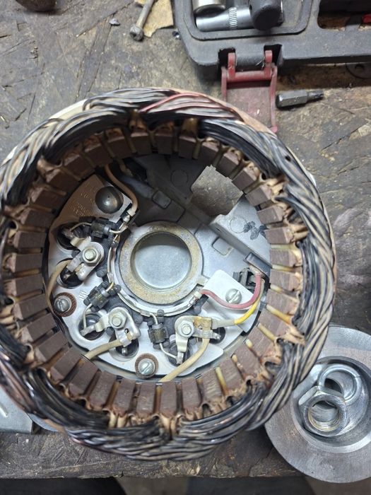 Продам гениратор камаз