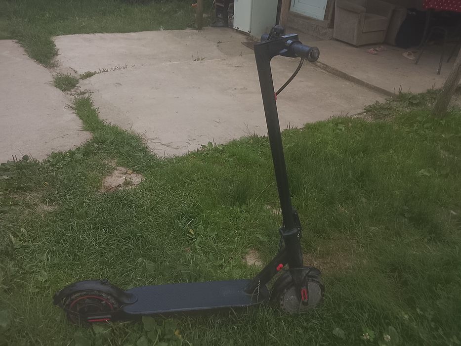 Trotinetă electrică Ninebot
