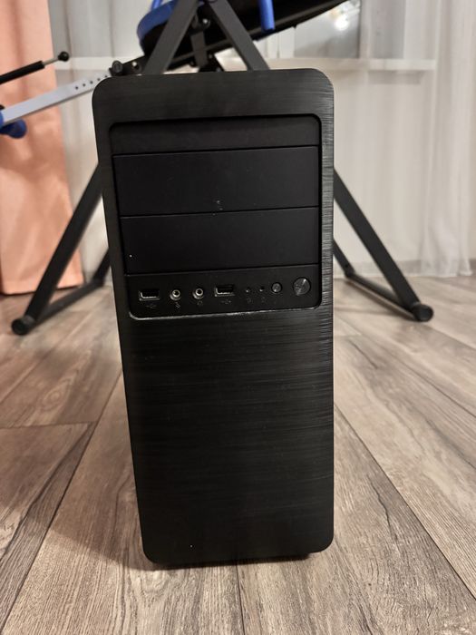 Компьютер в черном корпусе (полная комплектация)