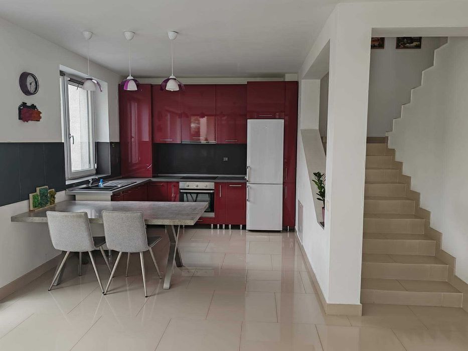 Comision 0%, Duplex de închiriat 4 camere, 120 mp utili, terasă, zona Liceului Waldorf