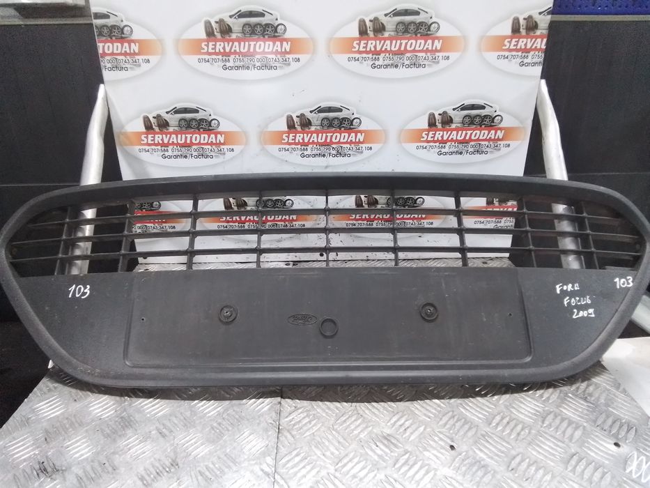 grila centrala fata ford focus 2 (2004-2010) [da_] 1.6 motorina 2009