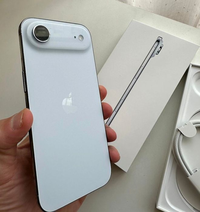 iPhone Air Sky white 256 GB neverlocked