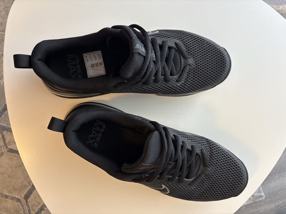 Adidasi negri Adidas - noi, nepurtati.