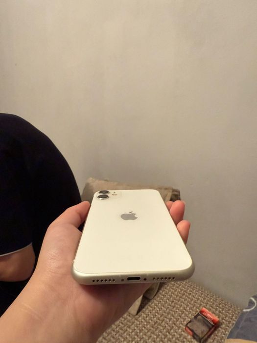 iPhone 11 128гб.