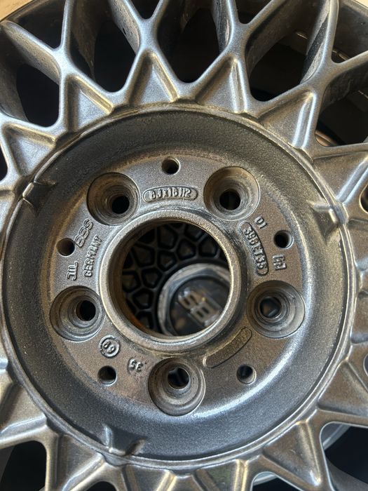 Продам комплект диски с резиной лето.