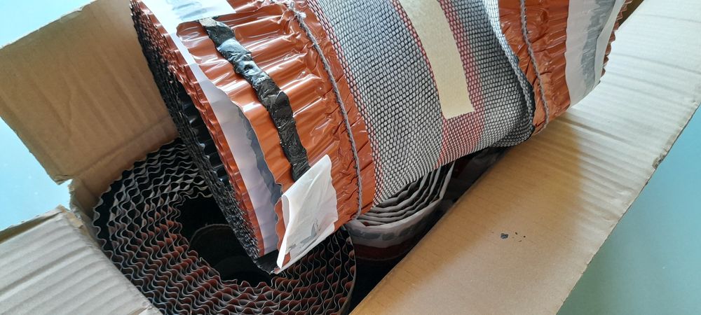 Bandă ventilare coama