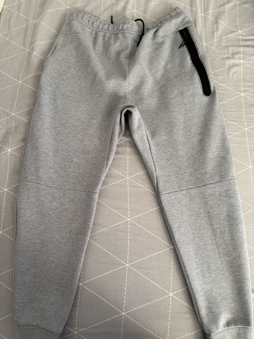 vand trening full nike tech fleece gri si pantaloni nike tech fleece