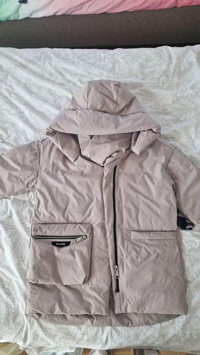 Продам пуховик.                .