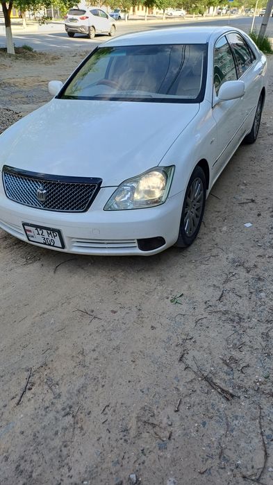 Toyota Crown Majesta