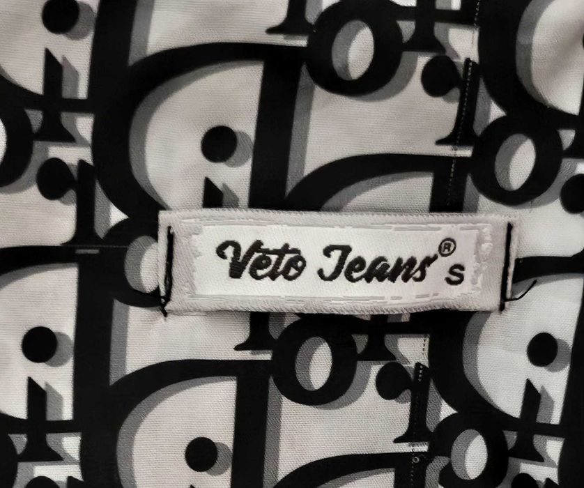 Леко яке размер М- Л