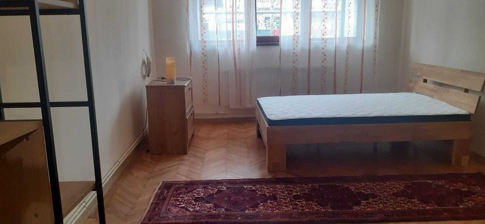 Casa  de  inchiriat   Expozitiei    Ion   Mihalache