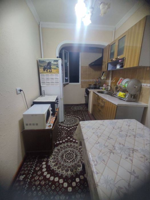 Сергели 7 да 3 хонали уй метро якин срочно сотилади