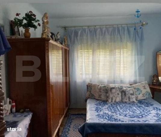 Casa de vanzare, cu 6 camere, 218,44 mp, zona Tasnad
