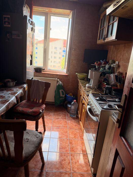 Vând Apartament Moldova Nouă