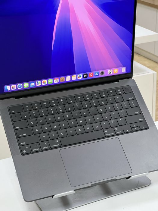 НОВЫЙ MacBook Pro 14 2024 | M4 chip | 16/1024Gb