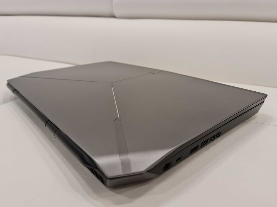Laptop gaming ALIENWARE, intel core i7 , video 8 gb Nvidia , 17,3 inch