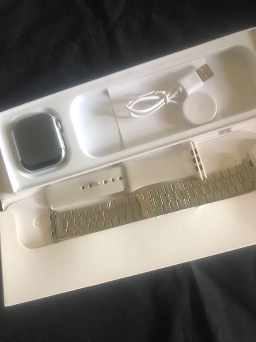 Смарт-часы Apple Watch Series 11