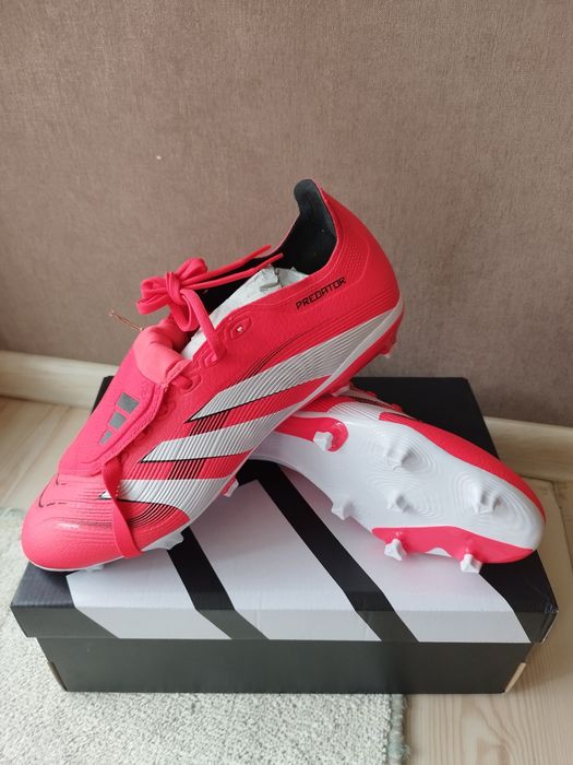 Adidas predator бутонки