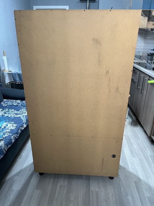 Продам шкаф.