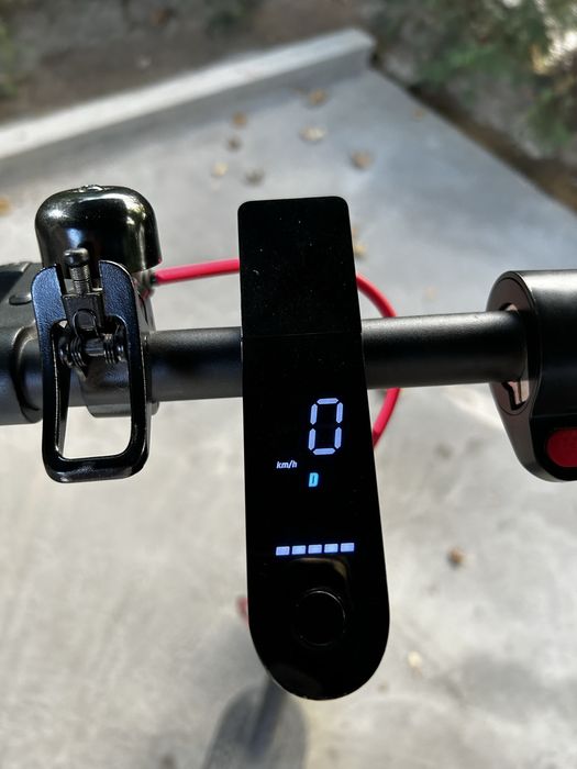 Продам Электросамокат xiaomi mi pro 2 в хорошем состоянии