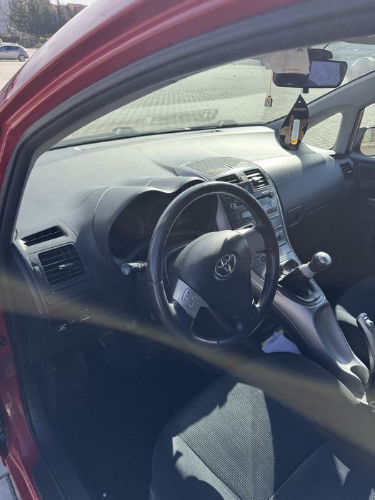 Toyota auris 1.6 vvti cu GPL