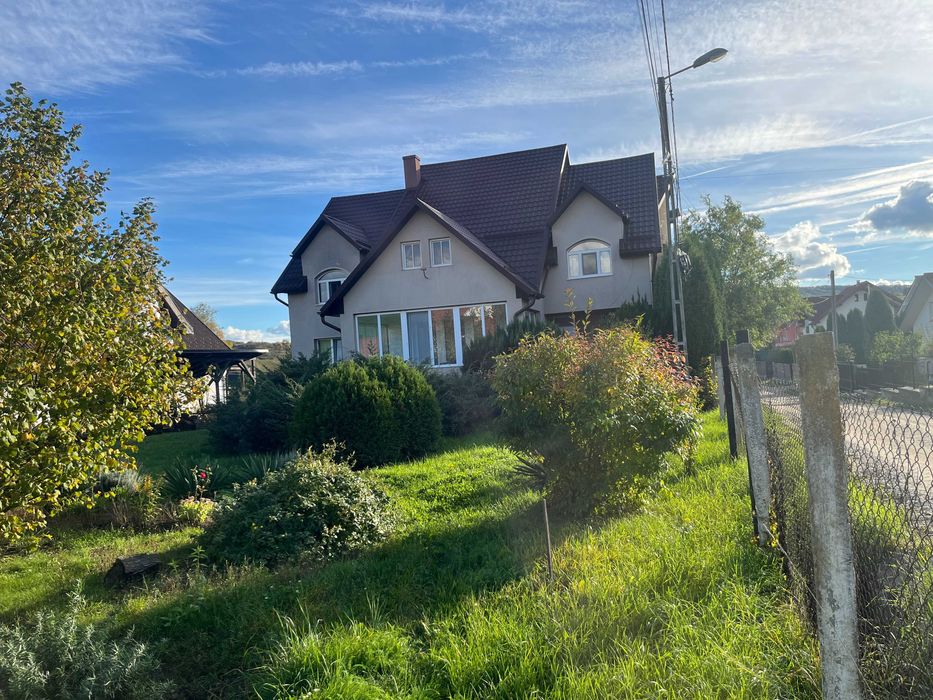 Casă și 3300 mp. teren în Sigmir .Diferite variante