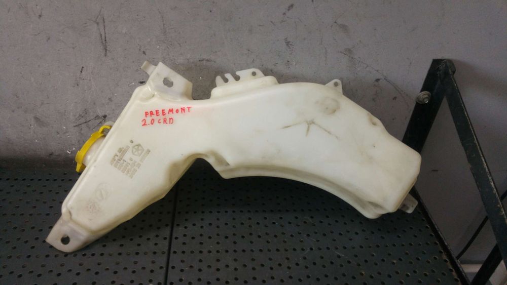 Vas lichid parbriz fiat freemont 345 05116307ab