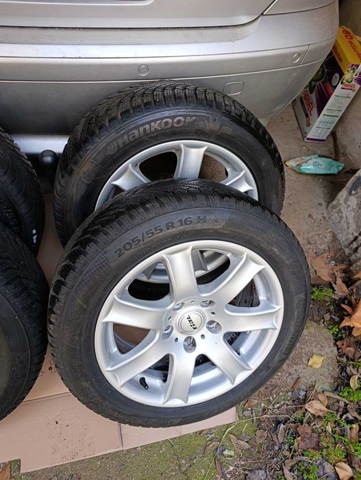 гуми с джанти 205-55-16  BMW E 90 /E91