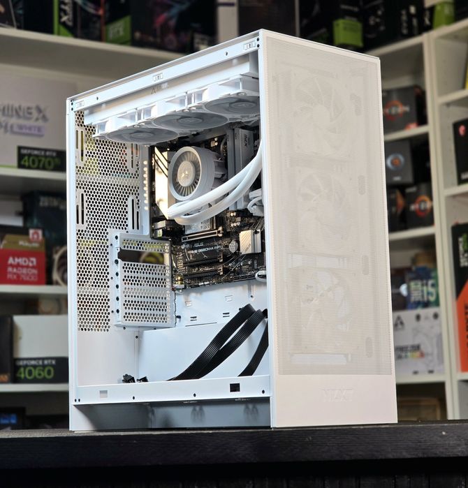 Pc Ryzen 7 9800X3D 32 DDR5 Cl30 6000 mhz NZXT Aio 360mm H7 Flow Season