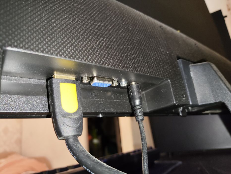 Монитор на игровой компьютер.