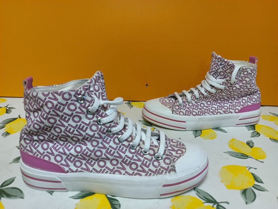 Кецове Love N 36 - 23 лв