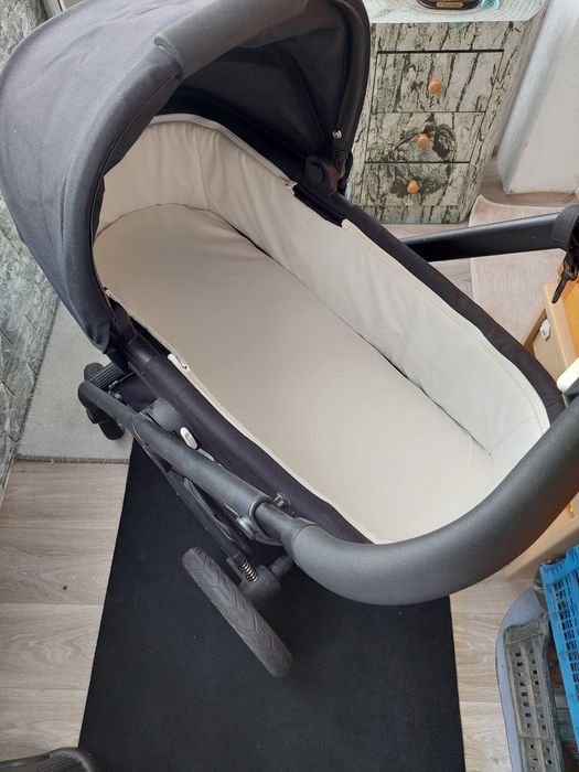 Бебешка количка Cybex Talos S Lux с черно шаси