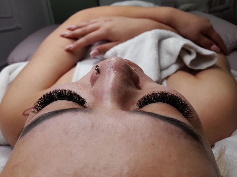 Выезд на дом! Наращивание ресниц