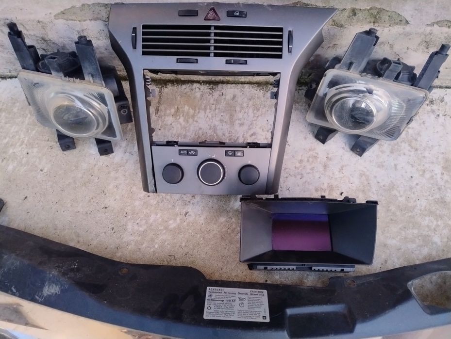 Faruri, stopuri Opel Astra H