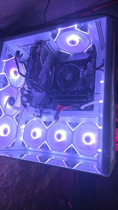 Геймърски компютър ryzen 5 5600 + rtx 3060 12gb  В гаранция!