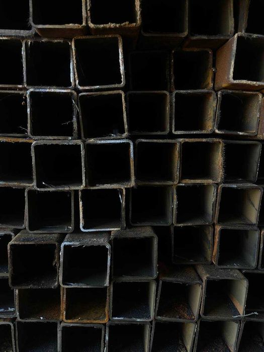 Профильные Стойки для забора. Доставка Алматы. Квадратные трубы: 550 тг ...