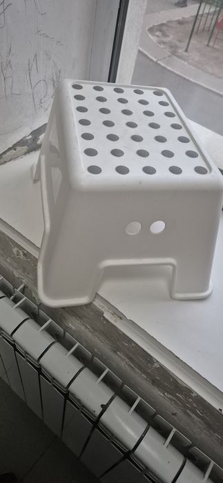 Табурет икеа продам