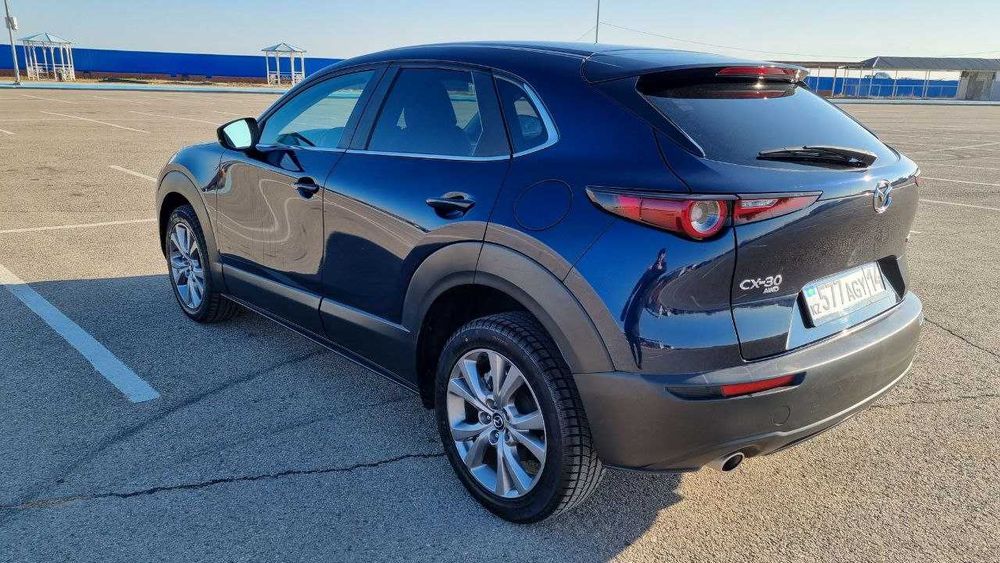Mazda CX-30 кроссовер