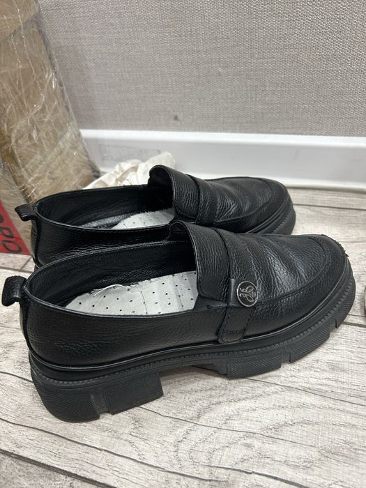 Ботинки женские 37 размер