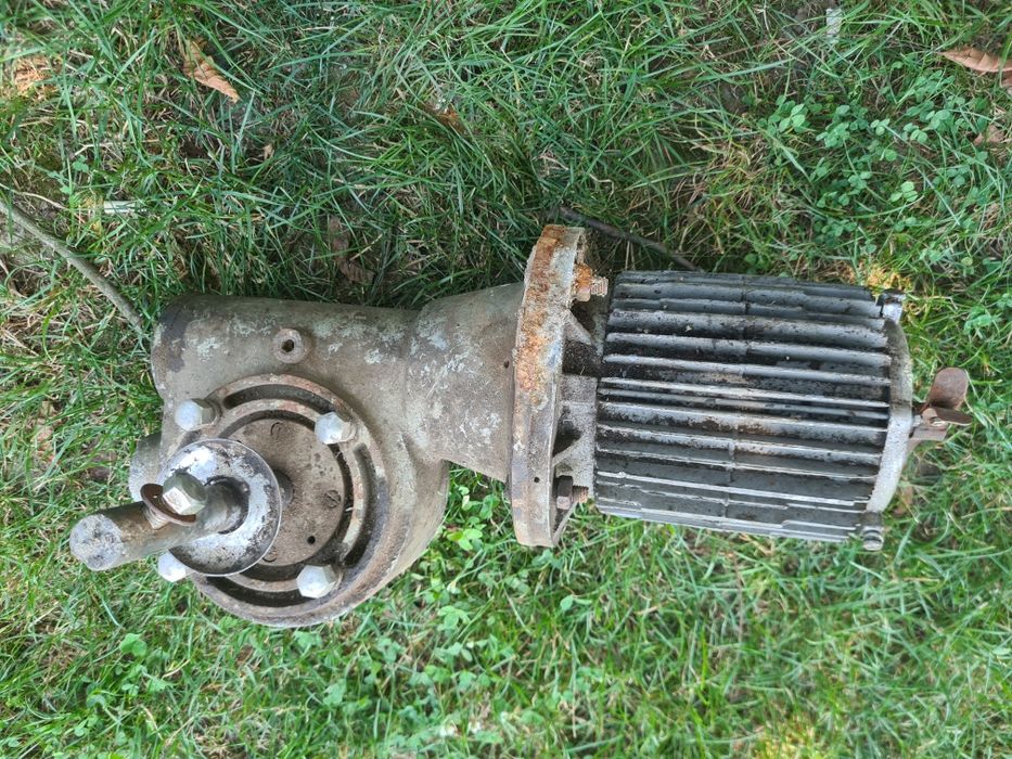 Reductor cu motor 24/1