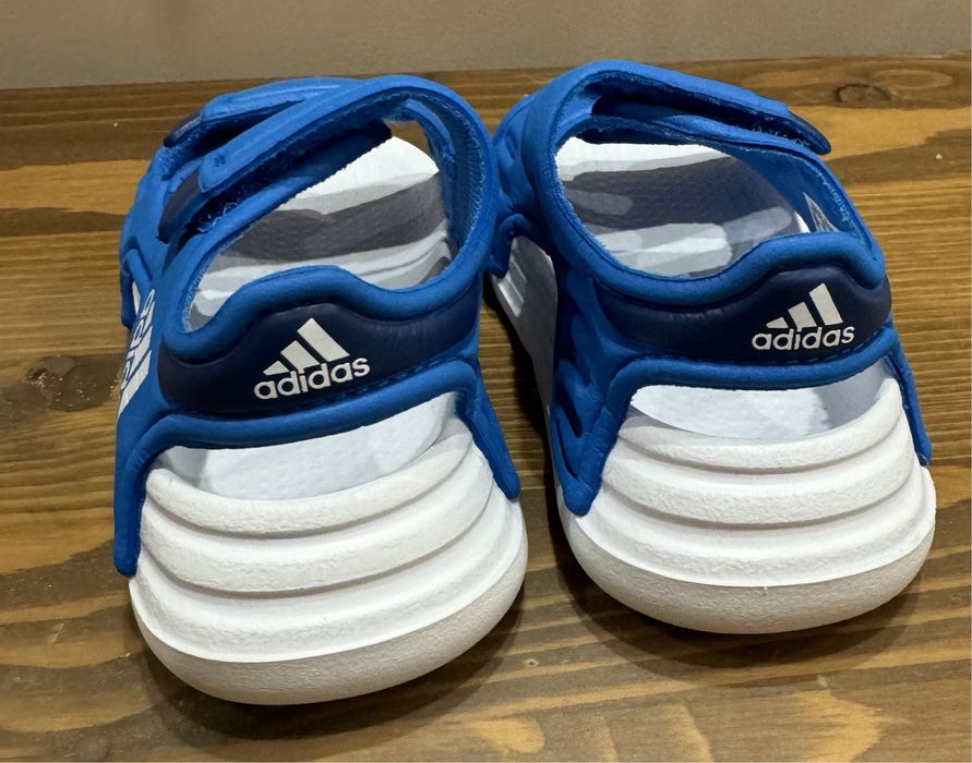Бебешки/детски сандали Adidas N19