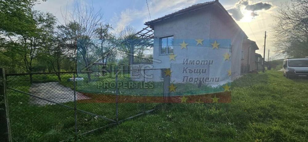 Къща в с. Равнище