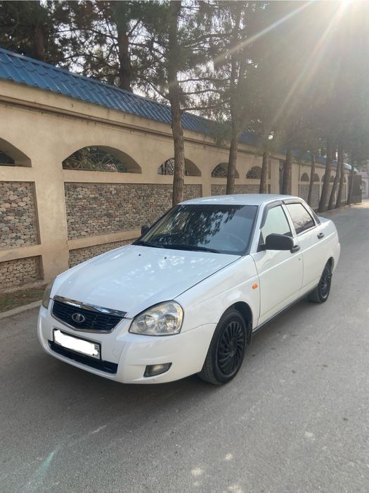 Лада приора сотилади холати яхши , метан газда