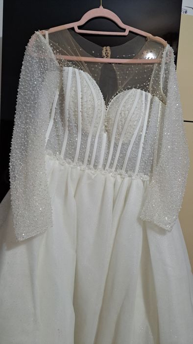 Vand rochie de mireasa