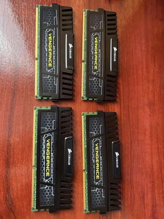 16 GB RAM DDR3 Corsair Vengeance