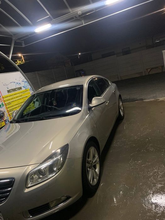 Pentru dezmembrare sau reparare.